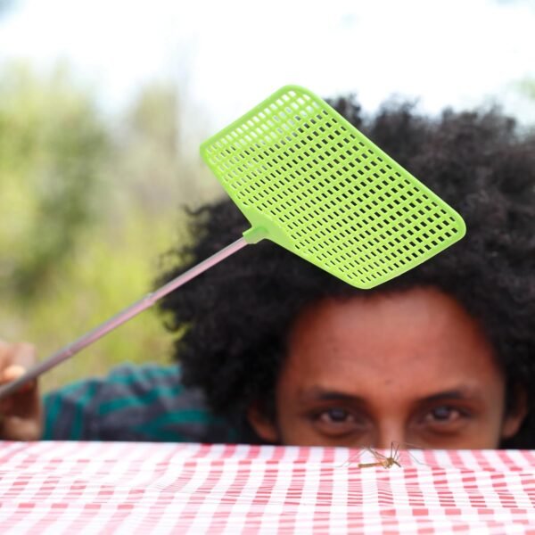 71ZZrtG-25L._AC_SL1500_ Coghlan’s Telescopic Fly Swatter Review Portable Camping Pest Control Essential